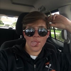 Meet your Posher, Bryce